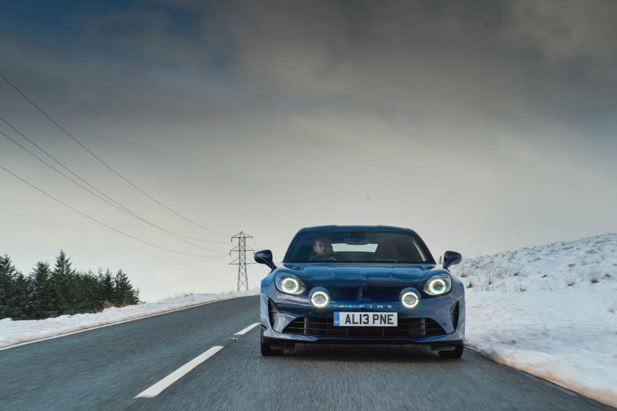  Alpine A110 Legende 2018 года  (UK) (фото 10 из 40)